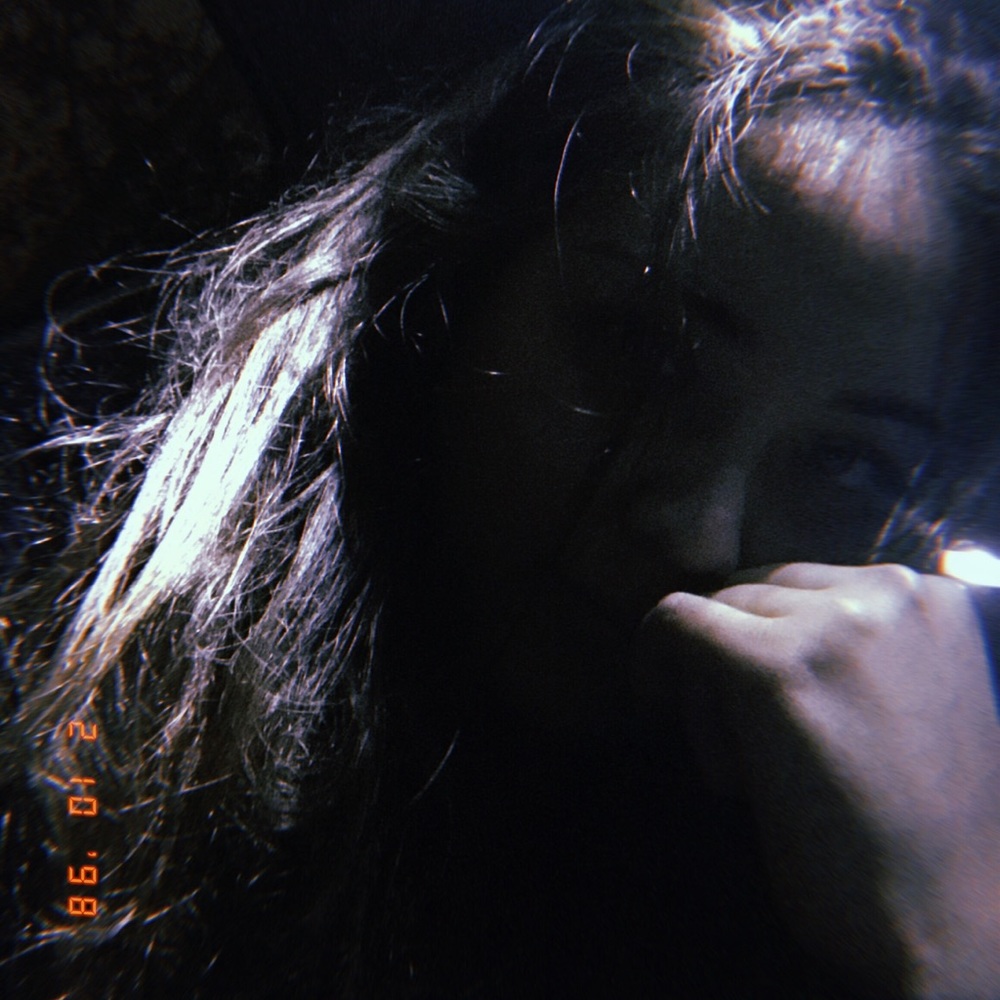 Meet your Posher, Emiri